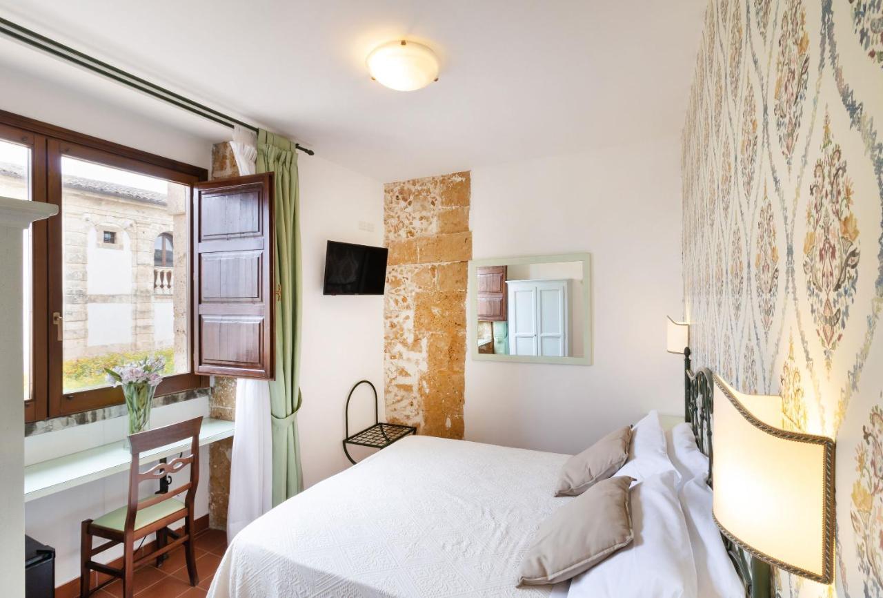Hotel Villa Favorita Noto Exterior foto