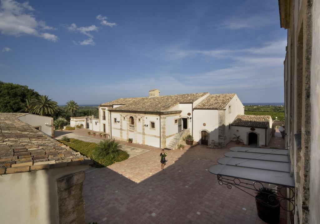Hotel Villa Favorita Noto Exterior foto