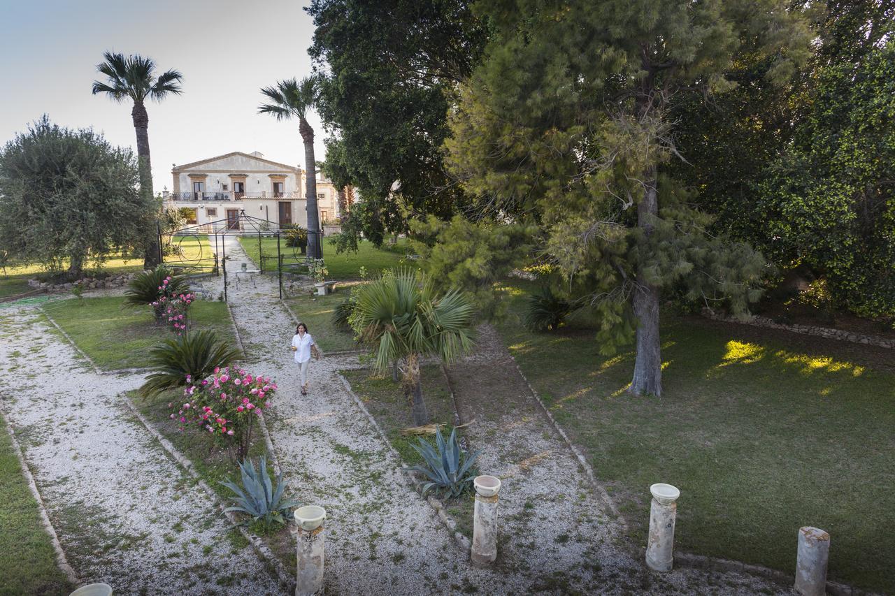 Hotel Villa Favorita Noto Exterior foto
